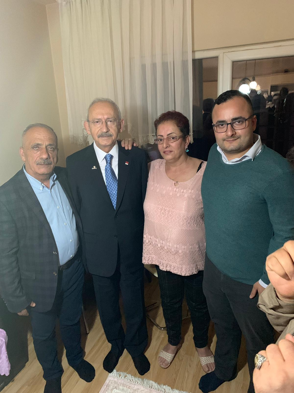 Kılıçdaroğlu'ndan Eren Erdem'in ailesine ziyaret - Resim : 1