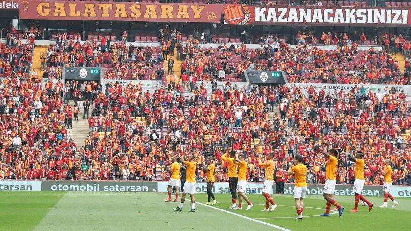 Galasaray'dan Beşiktaş derbisinde taraftar rekoru