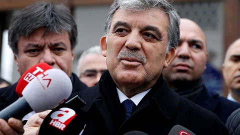 Abdullah Gül'den seçilmiş belediye başkanlarının görevden alınmasına tepki