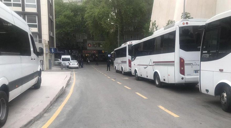 İstanbul kararı öncesi YSK önünde sıkı güvenlik önlemleri! - Resim : 2