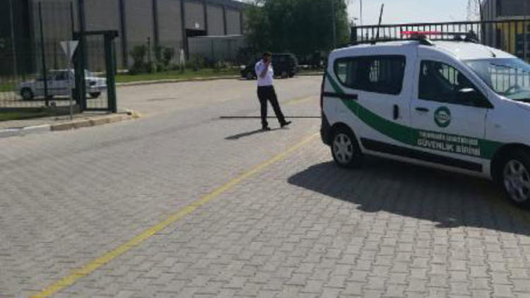 İzmir'de patlama: Bir kişi yaşamını yitirdi - Resim : 1