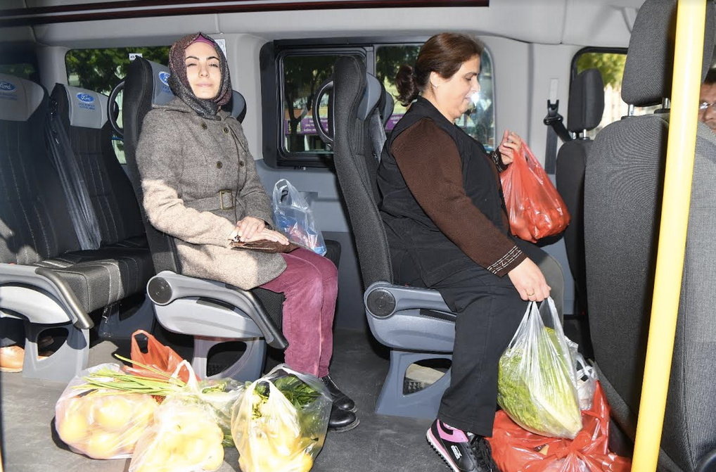 Çukurovalılar ücretsiz semt pazarı servisi uygulamasından memnun - Resim : 1