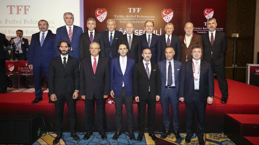 TFF değil, AKP yönetimi! Futbolu iyice siyasete alet ettiler... - Resim : 1