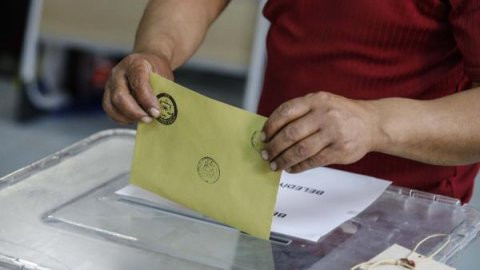 Yenilenen seçimlerde oy verme işlemi sona erdi