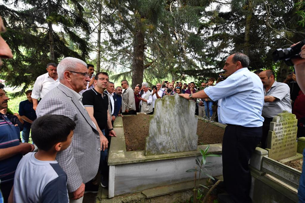 Ekrem İmamoğlu, İstiklal gazisi dedesinin mezarını ziyaret etti - Resim : 1