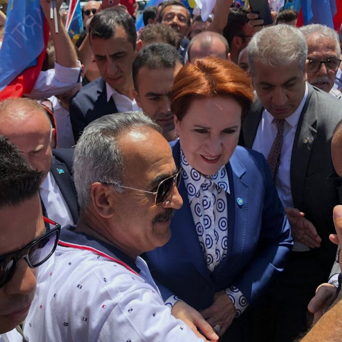 Meral Akşener, Ankara'da coşkuyla karşılandı - Resim : 1