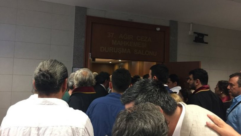 Kaftancıoğlu davası: Desteğe gelenler salona alınmadı, avukatlar dışarı çıkarıldı - Resim : 1