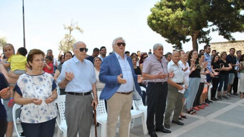 Hatay’da mağara kilisede dünya barışı için dua ettiler - Resim : 1