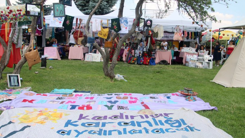 Kadın Emeği Festivali Sertab Erener konseri ile başladı - Resim : 1