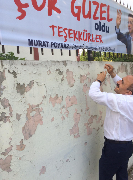 CHP'li başkan Sultangazi'yi 'Her şey çok güzel oldu' afişleri ile donattı - Resim : 2