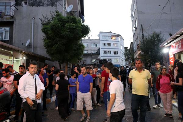 Beyoğlu'nda çocuğa taciz iddiası mahalleliyi sokağa döktü - Resim : 2