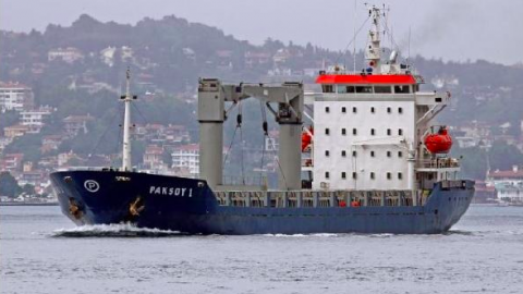 Korsanlar Türk gemisine saldırdı, 10 mürettebat rehin alındı!