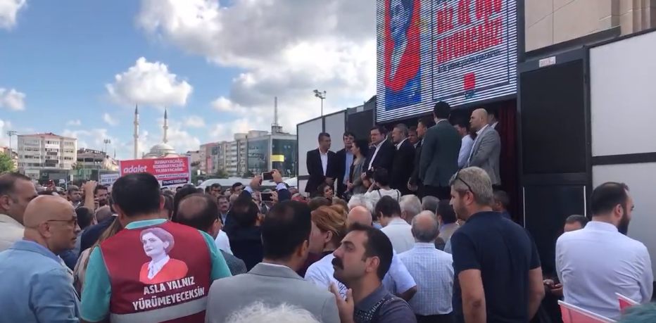 Canan Kaftancıoğlu'na adliye önünde destek - Resim : 1