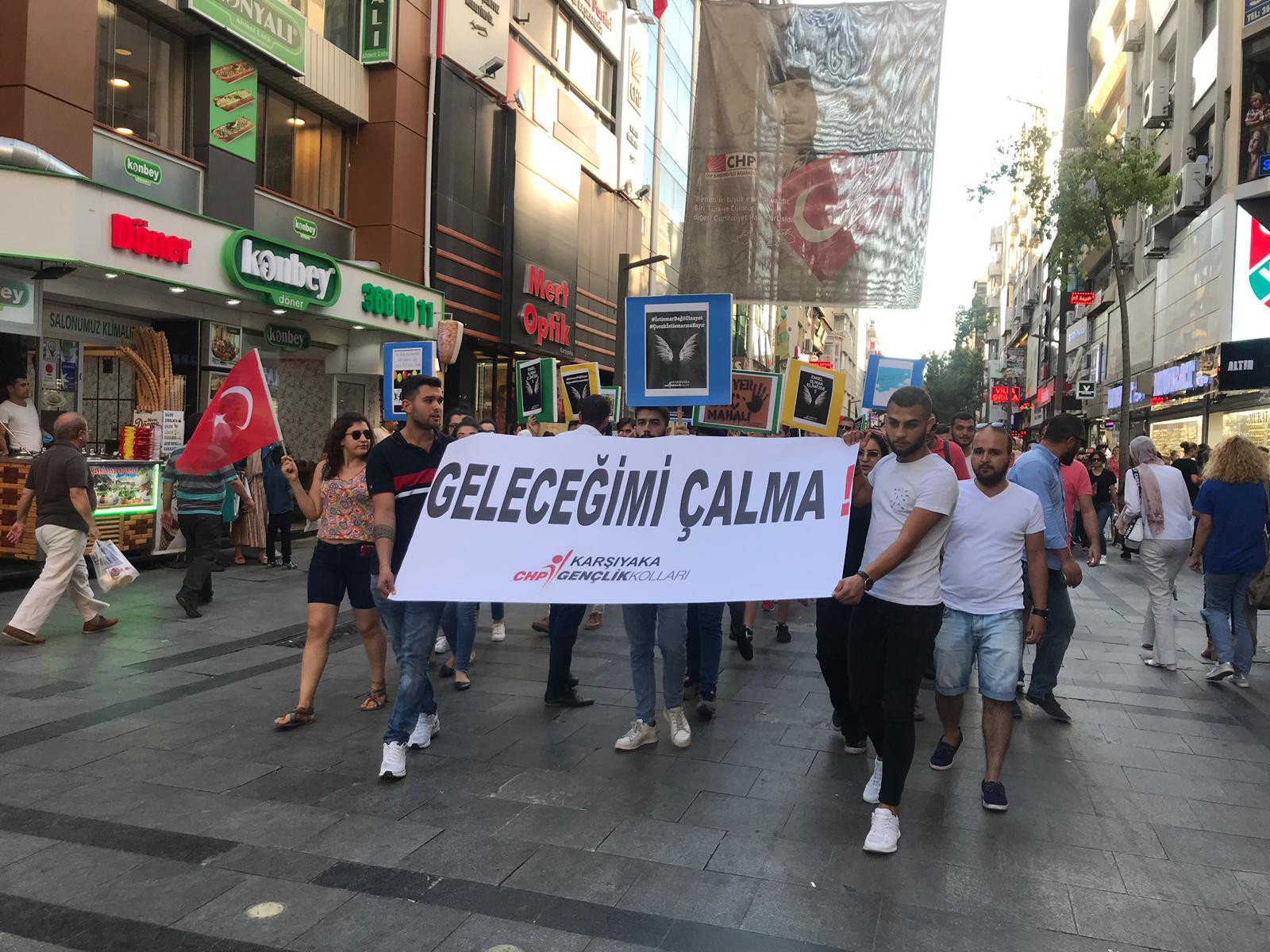 CHP gençliğinden istismara tepki yürüyüşü! - Resim : 2