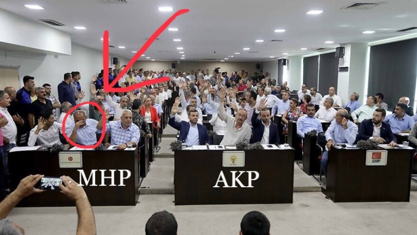 Sosyal medya MHP'li ismi konuşuyor: Utandı!