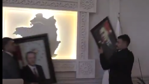 Van'ın kayyum başkanının ilk icraatı Atatürk resmini indirip Erdoğan fotoğrafını asmak oldu!
