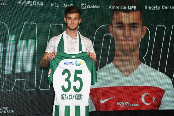 Konyaspor'da çifte imza - Resim : 1