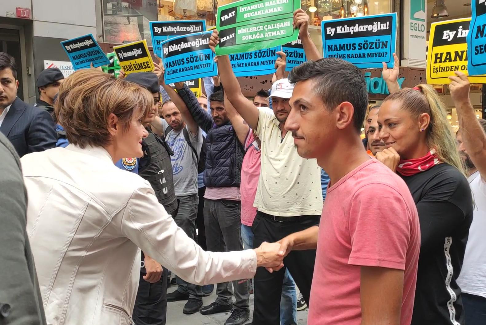 CHP’li Kaftancıoğlu, İBB’de işten çıkarılan vatandaşlarla görüştü - Resim : 1