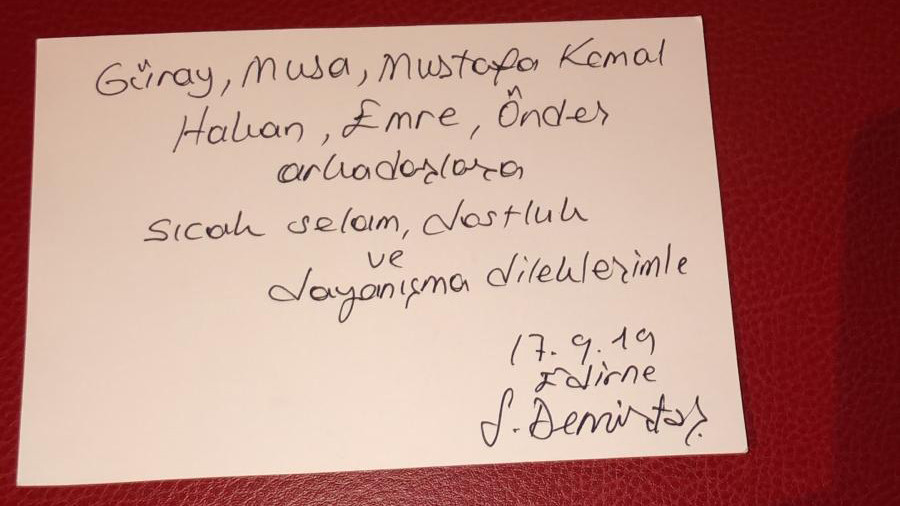 Selahattin Demirtaş'tan tahliye edilen Cumhuriyet çalışanlarına mesaj - Resim : 1