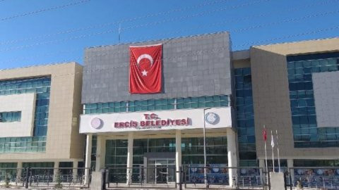 Erciş Belediye Başkanı HDP'li Çetin gözaltına alındı 