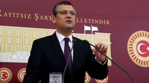 Kılıçdaroğlu 'bir bakanın yasa dışı uygulamaları olduğunu' duyurmuştu... Özgür Özel o ismi açıkladı