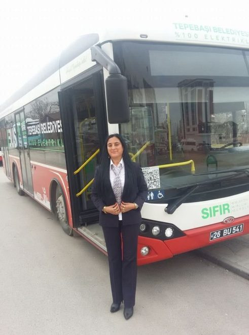 Eskişehir Büyükşehir Belediyesi, kadın otobüs şoförü istihdam edecek - Resim : 1