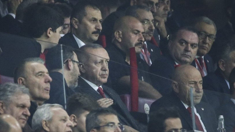 Erdoğan 'Türkiye - İzlanda' maçında