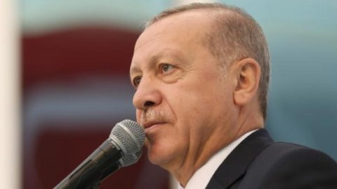 Erdoğan: İstihbaratın böyle işlerle uğraşacak vakti mi var?