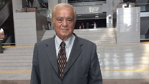 Rahmi Turan 'Saray'a giden CHP'li' yazısının hikayesini yazdı