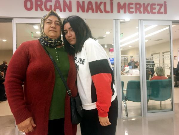 Dünya şampiyonu böbrek nakilli Melike'nin hedefi, hemşire olmak - Resim : 1