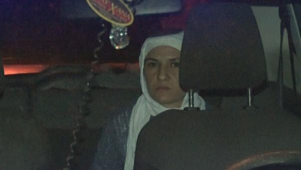 Zeytinburnu'nda dehşet! Uyuyan kocasını balta ile öldürdü - Resim : 1