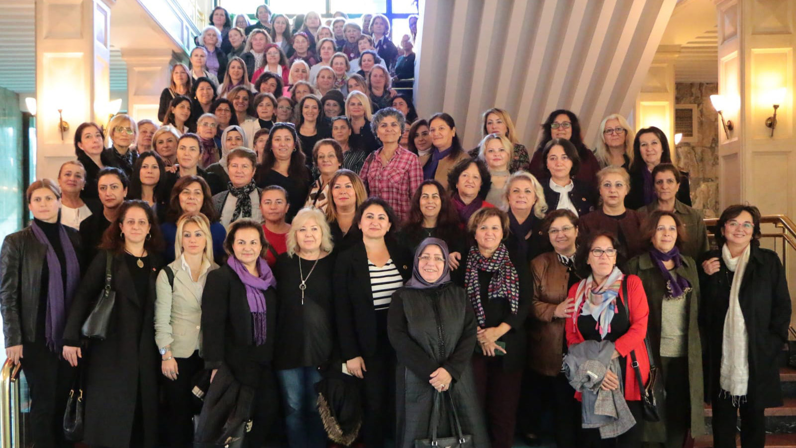 CHP'li kadınlar İstanbul'da toplandı - Resim : 1