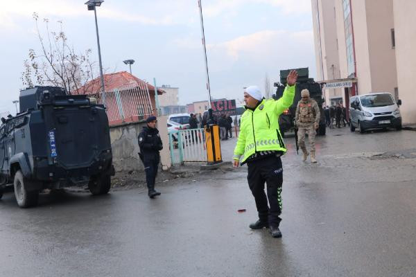 Hakkari'den acı haber: 2 asker şehit oldu... - Resim : 1