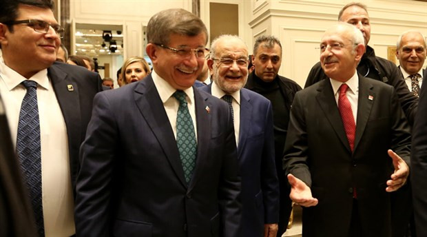 Kılıçdaroğlu ve Davutoğlu aynı etkinlikte - Resim : 1