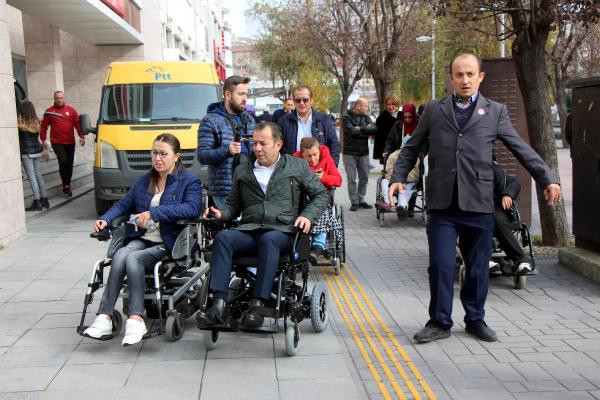 Bolu Belediye Başkanı Tanju Özcan'dan 3 Aralık farkındalığı - Resim : 1