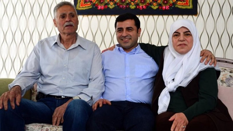 Selahattin Demirtaş'ın anne ve babası trafik kazası geçirdi