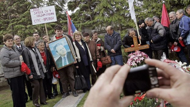 Miloseviç destekçisi Peter Handke'nin Nobel Edebiyat Ödülü almasına tepkiler büyüyor - Resim : 2