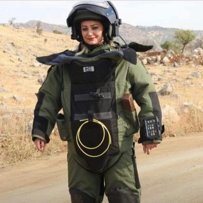 Kadın bomba imha uzmanı Astsubay Üstçavuş Esma Çevik şehit oldu - Resim : 4