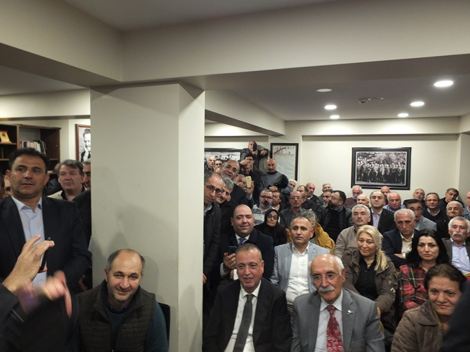 Celal Yalçın CHP Ataşehir İlçe Başkanlığı'na adaylığını açıkladı - Resim : 1