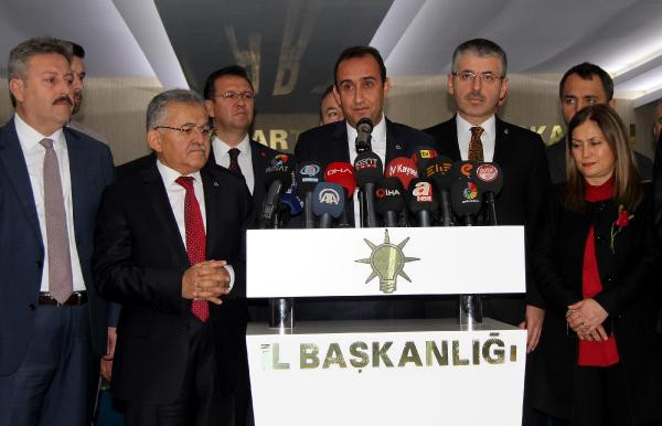 İYİ Parti'li belediye başkanı istifa edip AKP'ye geçti - Resim : 1