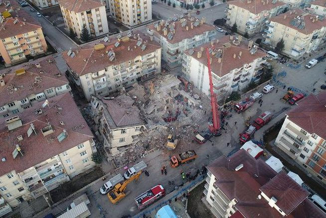 Sevilay Yılman'dan deprem yazısı: Umarım devlet bu kez... - Resim : 1