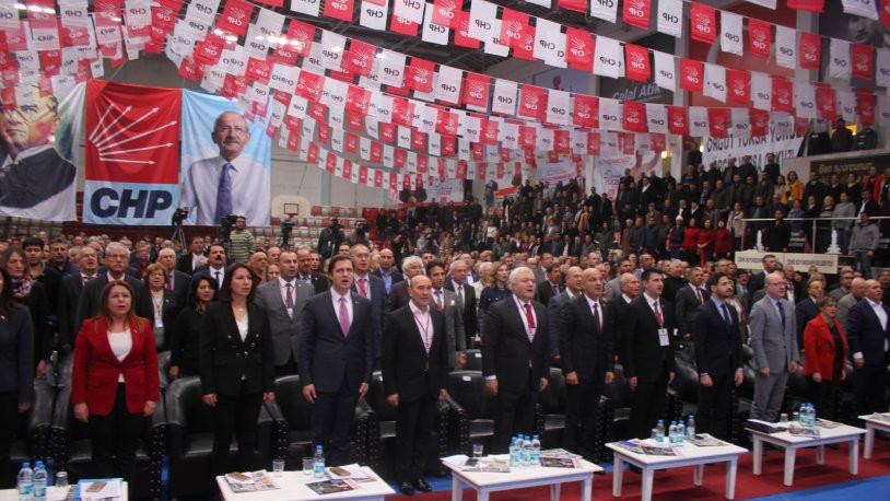 CHP İzmir İl Kongresi'nde 'Deniz Yücel'e sürpriz