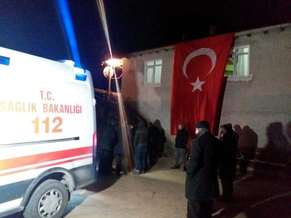 Piyade Uzman Çavuş Davut Özcan'ın şehit ateşi Kırıkkale'ye düştü - Resim : 2