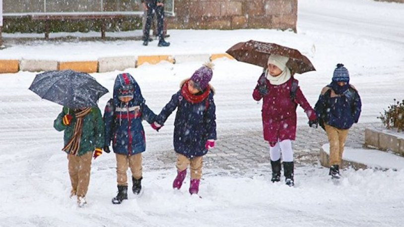 Eğitime kar engeli: Birçok ilde okullar tatil edildi