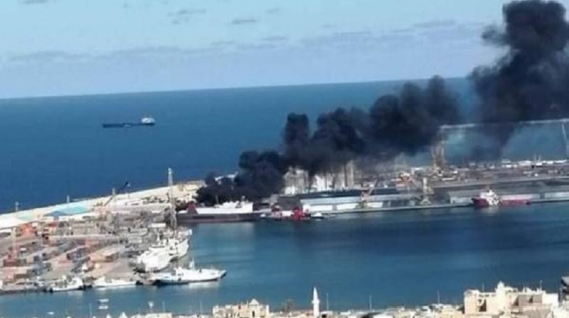 Hafter liderliğindeki Libya Ulusal Ordusu: Türkiye'ye ait gemiyi yok ettik - Resim : 1