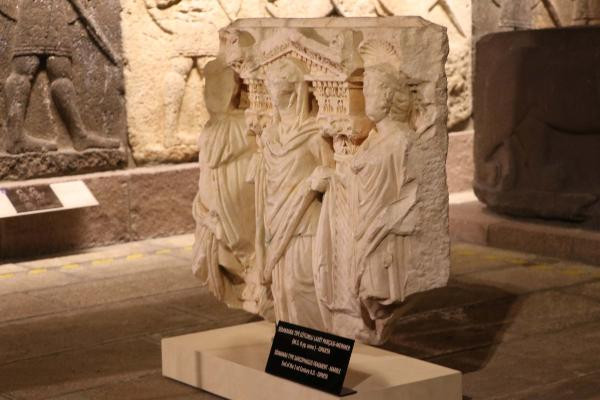Türkiye'den kaçırılan iki eser, Anadolu Medeniyetler Müzesinde - Resim : 1