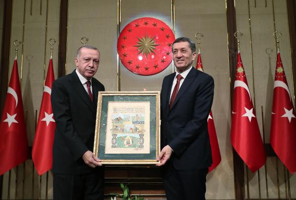 Erdoğan: Seçkin iş insanlarının desteğiyle okul ihtiyacını çözeceğiz - Resim : 1