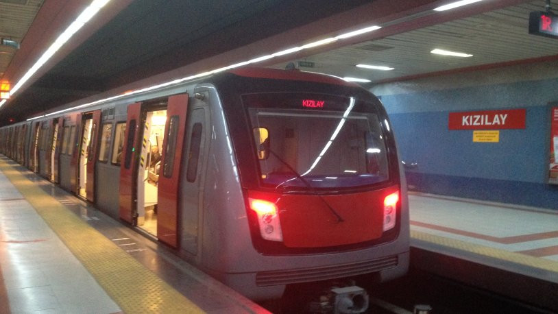 Ankara'da metro ve Ankaray'a koronavirüs önlemi