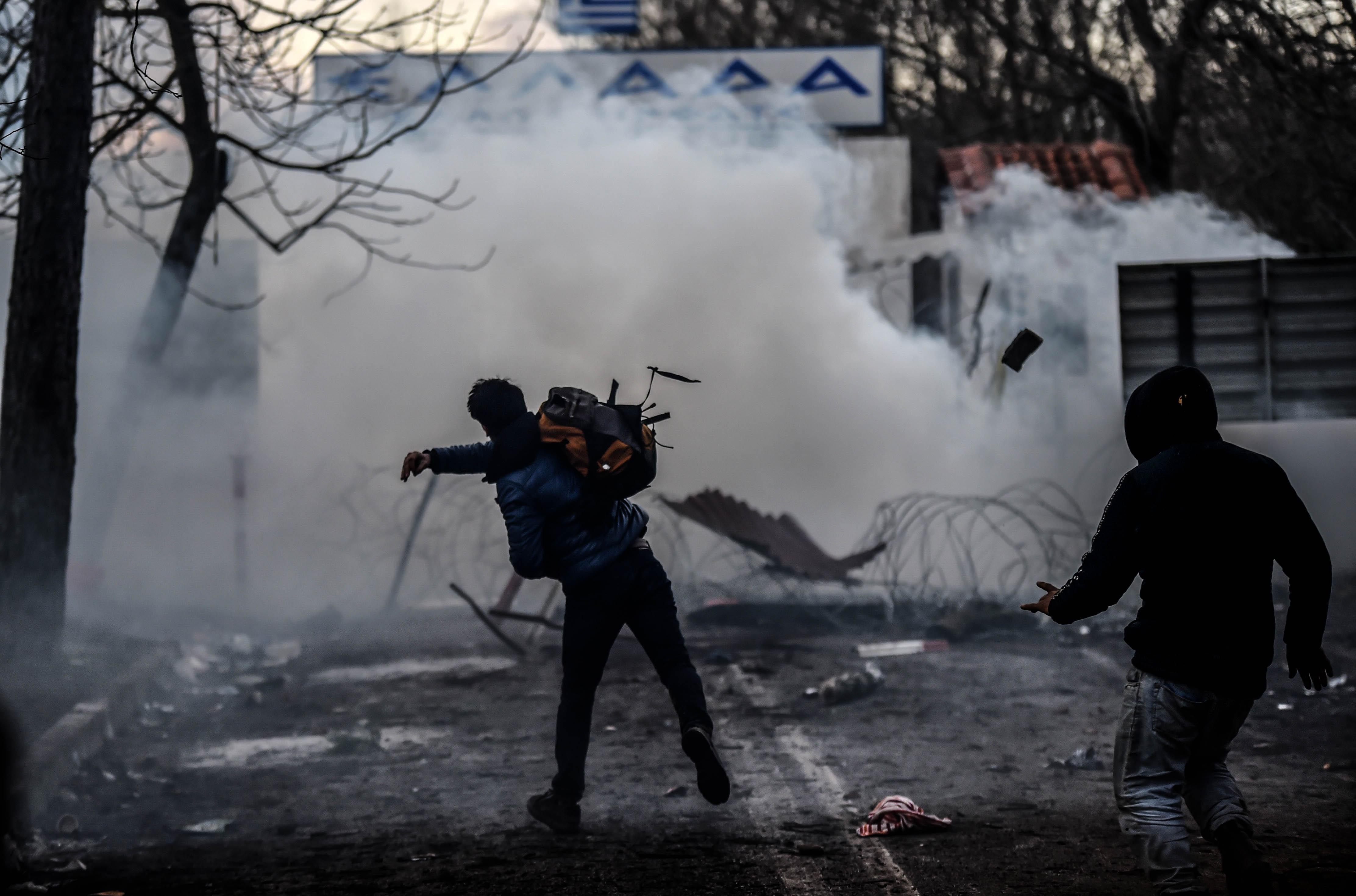 Sınırda gerginlik! Göçmenlere Yunanistan'dan müdahale - Resim : 2