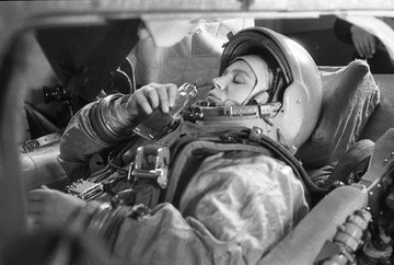 Uzaya giden ilk kadın Tereşkova, 83. doğum gününü kutluyor - Resim : 1